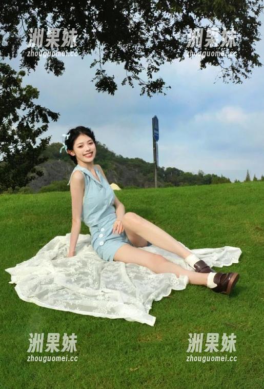 72斯最新图包分享：不和谐的美如何在作品中展现力量与诗意.txt