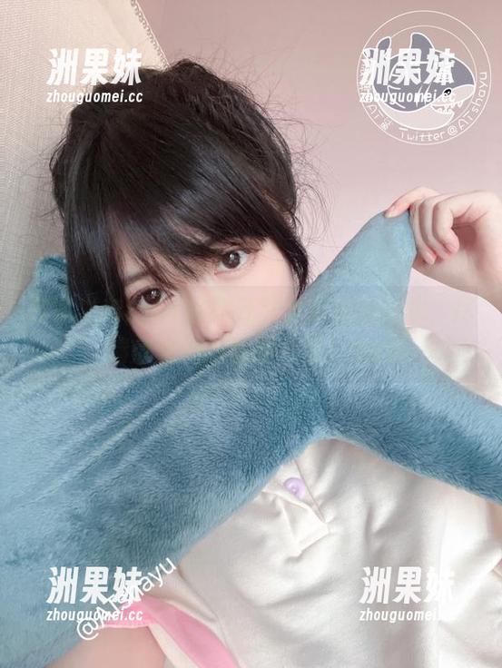 独家发布！AT鲨高开叉竞泳原图资源，尽情欣赏她的惊艳瞬间！.txt