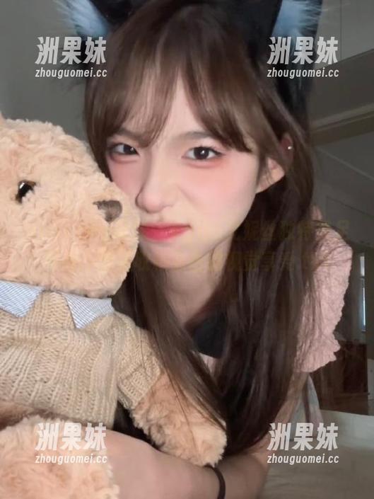 HuaYang花漾 - Egg_尤妮丝独特美足写真，壁纸收藏必备的视觉享受.txt
