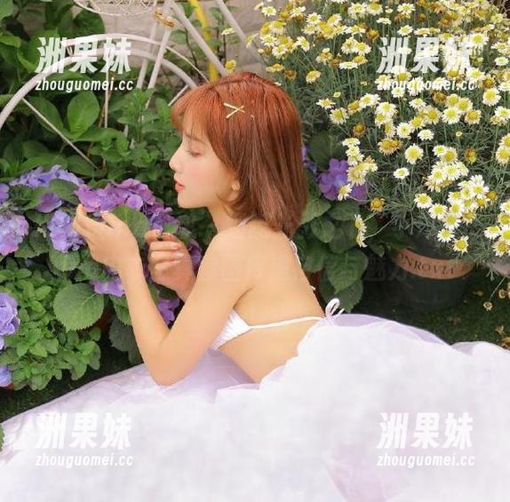 HuaYang花漾 - 细腻光影之下，小海臀Rena内衣写真套图传递自信与魅力.txt