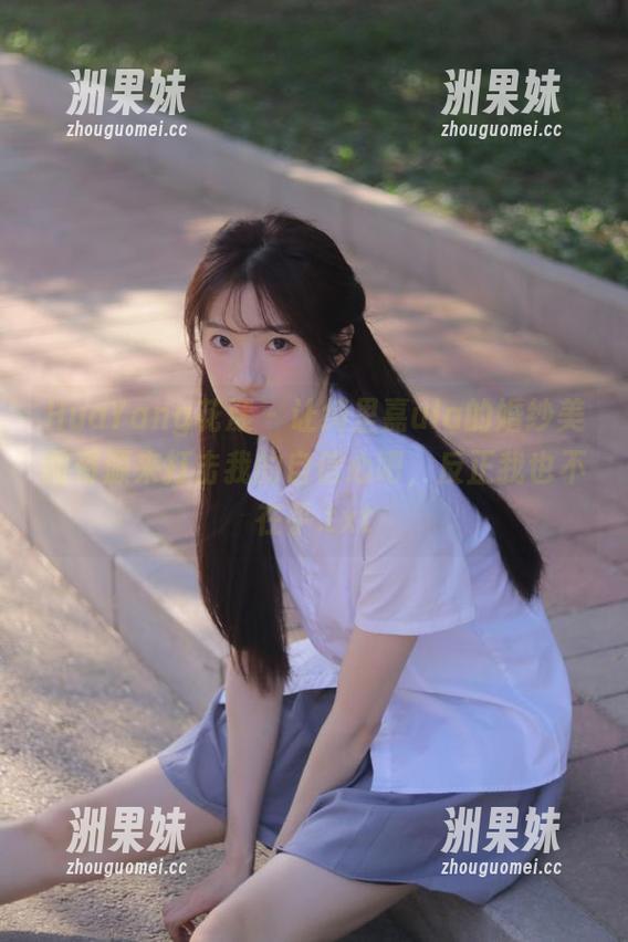 HuaYang花漾 - 让绮里嘉ula的婚纱美图资源来打击我的自信心吧，反正我也不在乎.txt