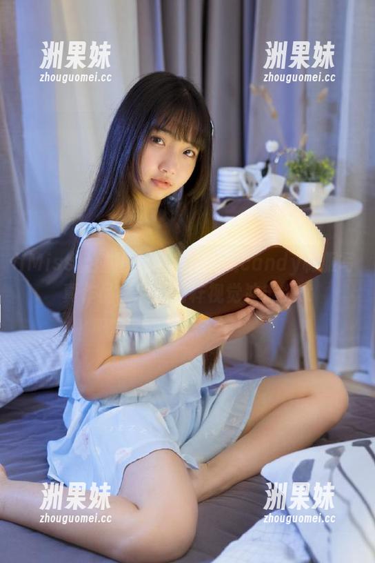 IMiss爱蜜社 - 精选杨紫嫣candy制服写真作品，感受别样视觉冲击.txt