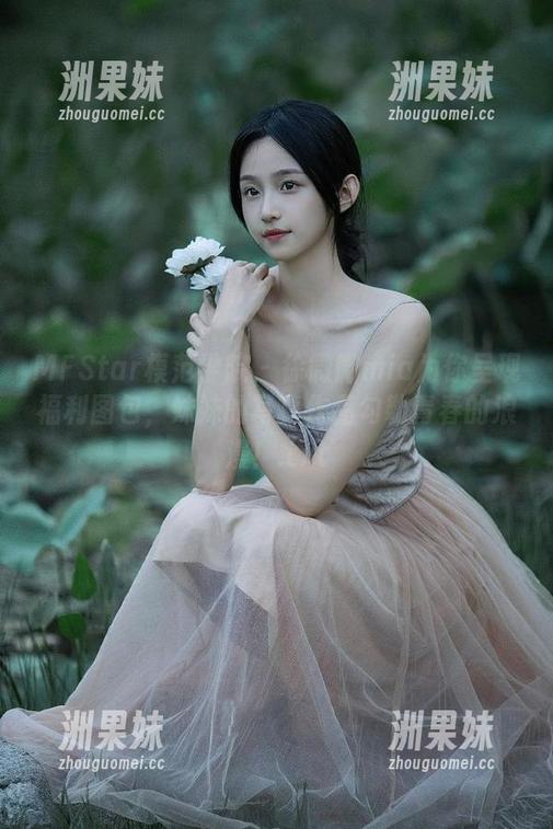 MFStar模范学院 - 徐微微mia为你呈现福利图包，妹妹的写真作品勾勒青春的浪漫！.txt