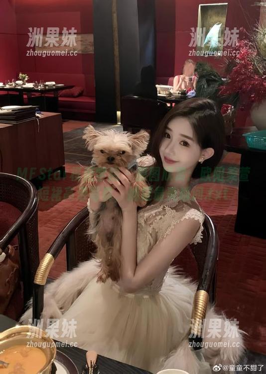 MFStar模范学院 - 原图欣赏：欧阳美萱短裙高清写真，捕捉最美瞬间.txt