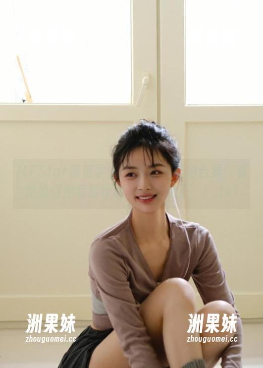 MFStar模范学院 - 顾乔楠私拍合集：看她如何用套装诠释‘百变女王’！.txt