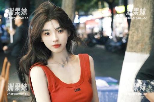 回归纯真与优雅，喵糖映画露肩睡裙写真合集必看，心动瞬间尽在其中！.txt