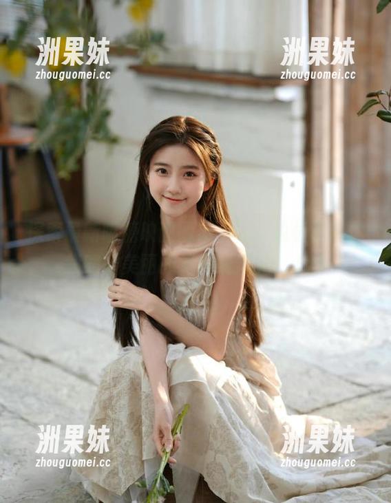 探索最新喵糖映画图册，让海边长裙带你领略最美丽的海岸线风光！.txt