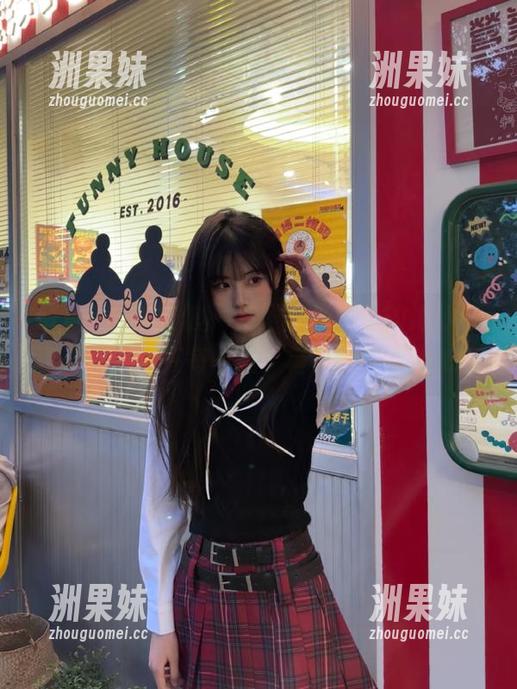 MyGirl美媛馆 - 方子萱光影下的婚纱写真合集：爱在每一帧，每一瞬的感动.txt