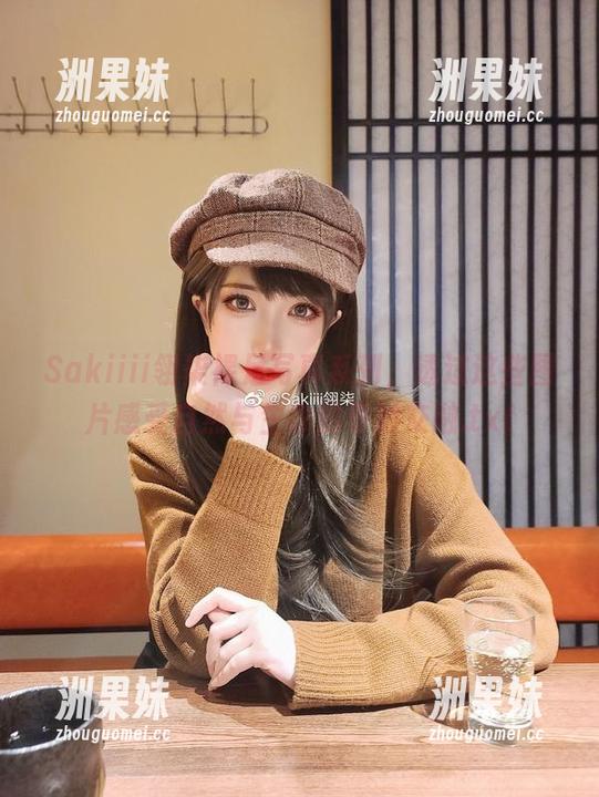 Sakiiii翎柒裸足写真系列，透过这些图片感受自然与生命的奇妙交融.txt