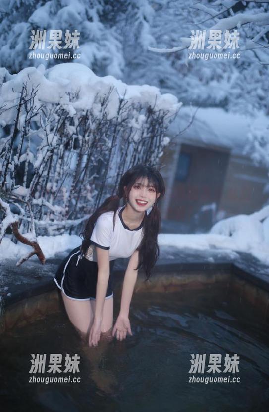TGOD推女神 - 张雨涵带你领略灰丝私拍资源，笑点与美丽双丰收！.txt