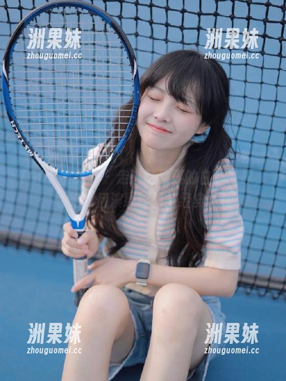 TGOD推女神 - 走进莫雅淇的白丝世界，看她如何演绎时尚与经典.txt