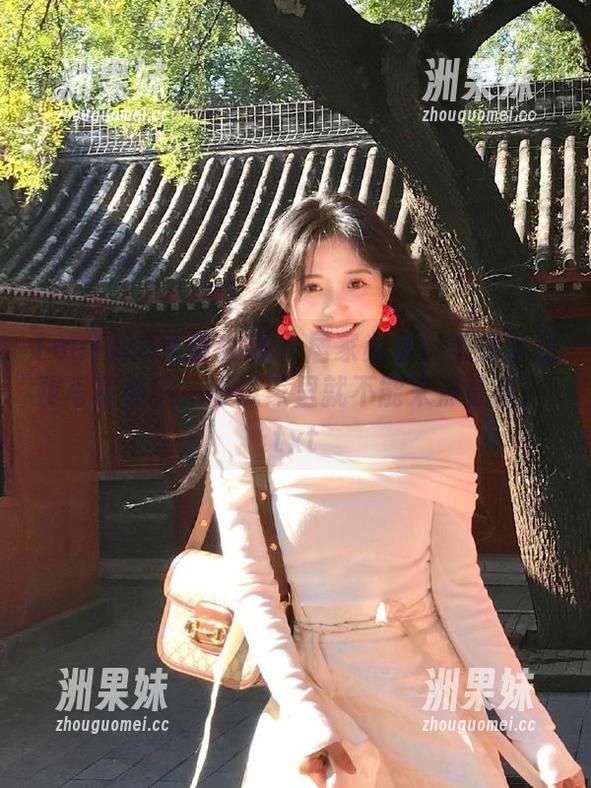 TouTiao头条女神 - 居家必备：美纳子免费写真合集，谁说家里就不能来点惊喜？.txt