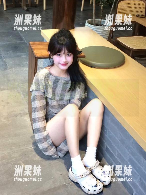 UGirls尤果网 - 更新啦！徐梓伊裸足图集新鲜上线，赶快来感受不一样的魅力！.txt