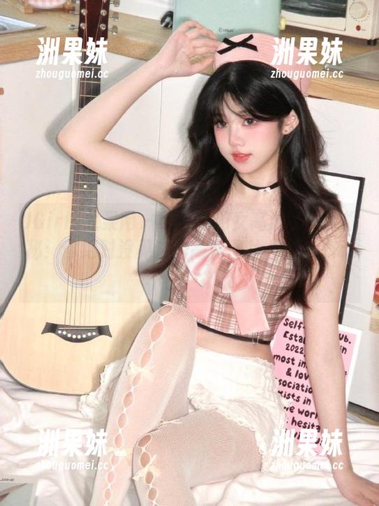 UGirls尤果网 - 纯小希修女高清写真大揭秘：你绝对没见过的高清图片，让人心动不已！.txt