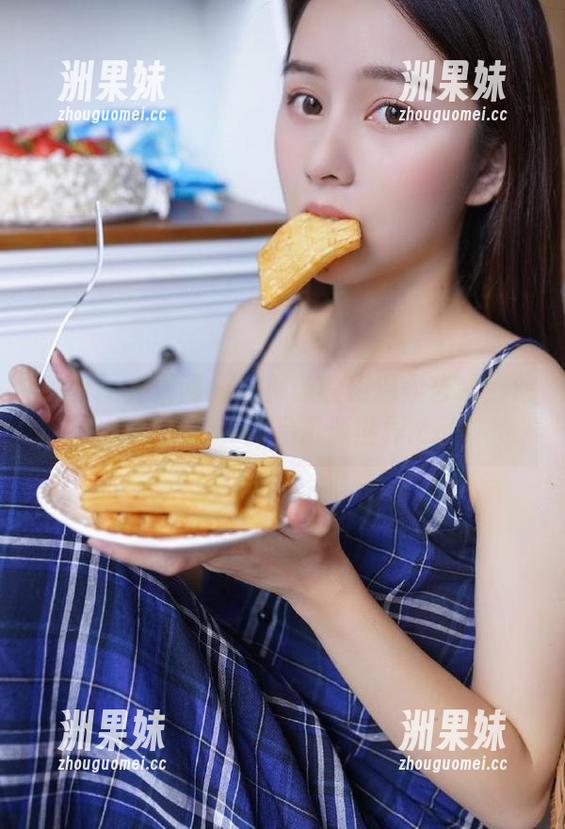 UGirls尤果网 - 理解谭睿琪温柔艺术：深入她的写真作品资源世界.txt