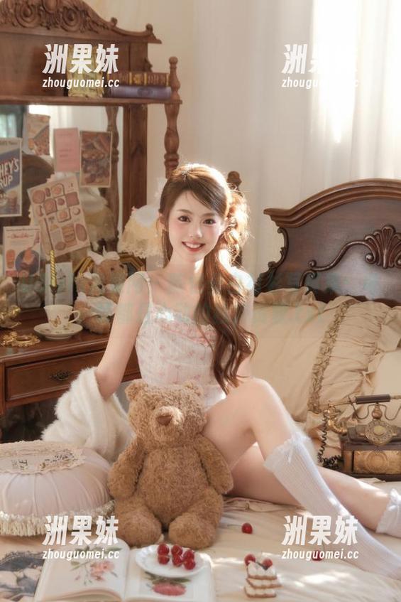 UGirls尤果网 - 陈怡曼白衬衫写真集：每一帧都是心动的独特资源.txt