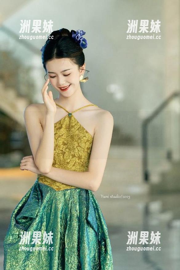 XIAOYU语画界 - 爆发少女心！最新杨紫嫣Cynthia粉色主题写真图片，见证美丽与梦想的交汇！.txt