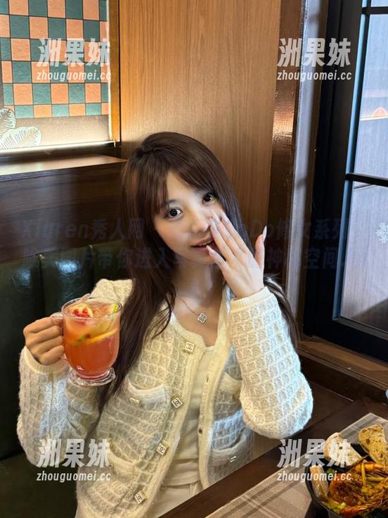 Xiuren秀人网 - 养乐多DoDo修女系列：唯美图片带你进入写真艺术的神秘空间.txt