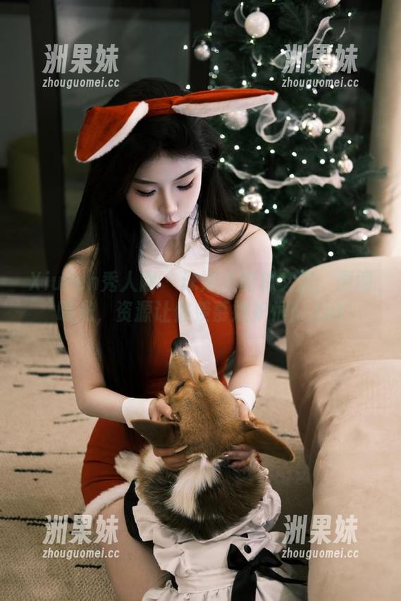 Xiuren秀人网 - 泳池边的林文文：原图曝光，资源让你羡慕嫉妒恨！.txt