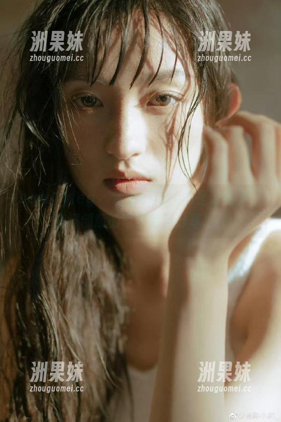 beautyleg - 走进Cindy的圣诞世界：充满创意的写真图包分享.txt