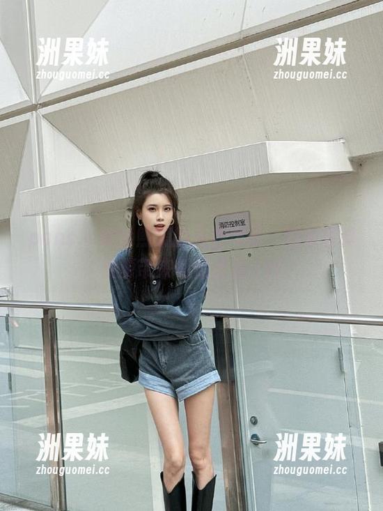 pans - 体验熙媛的天使作品，独家写真资源带来视觉盛宴.txt