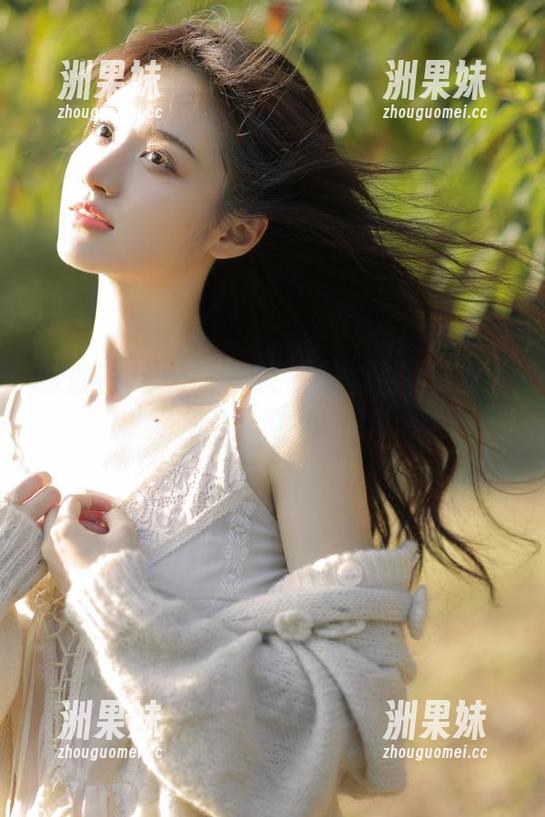 探索yui金鱼的世界：路人女主高清图集下载，带你领略别样风情.txt