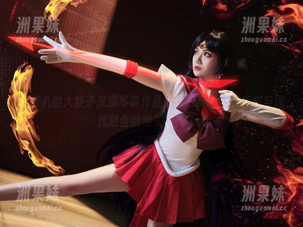 一米八的大梨子汉服写真作品最新更新，展现传统与现代融合的绝美瞬间.txt