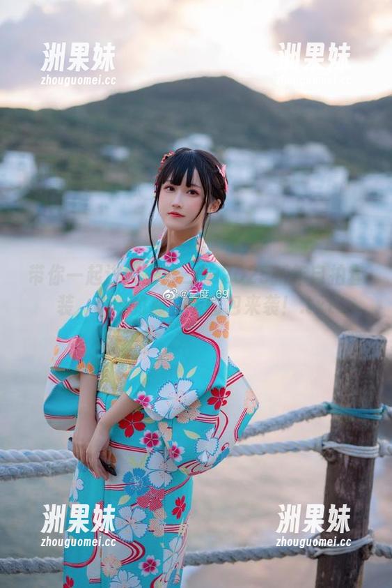 带你一起进入三度_692025新年自拍套装，cos的那些年图包来袭！.txt