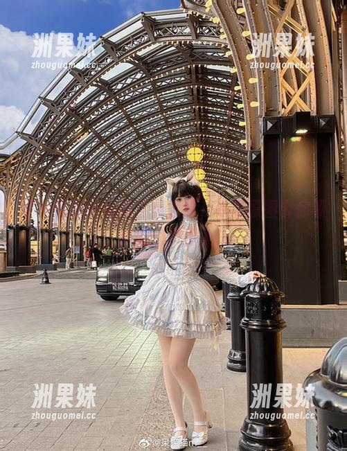 不呆猫清纯写真全集上线，专属原图带你领略她的风情.txt