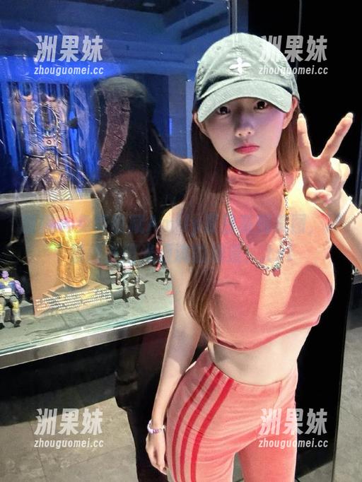 丽柜 - 免费收藏Amily夏日系列美图，尽情感受阳光洒满的浪漫！.txt