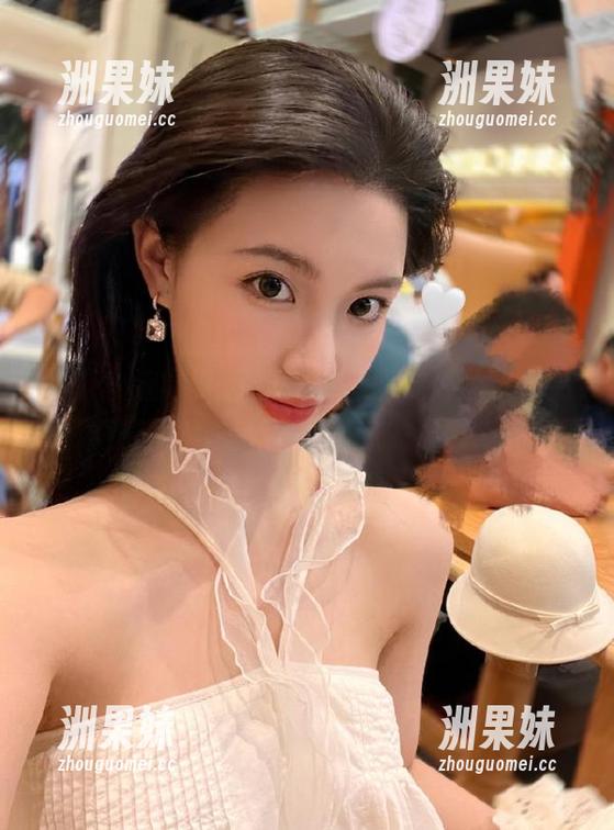 丽柜 - 追寻文芮的双生花姐妹情丝，最新更新图片带你领略姐妹的温馨.txt