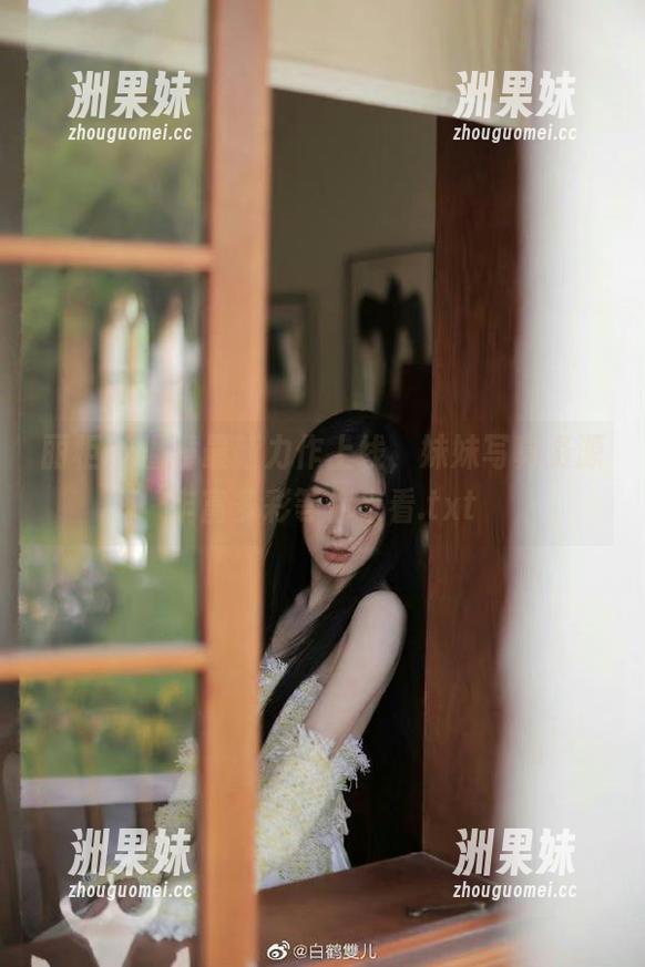 丽柜 - 潼潼最新力作上线，妹妹写真资源丰富多彩等你来看.txt