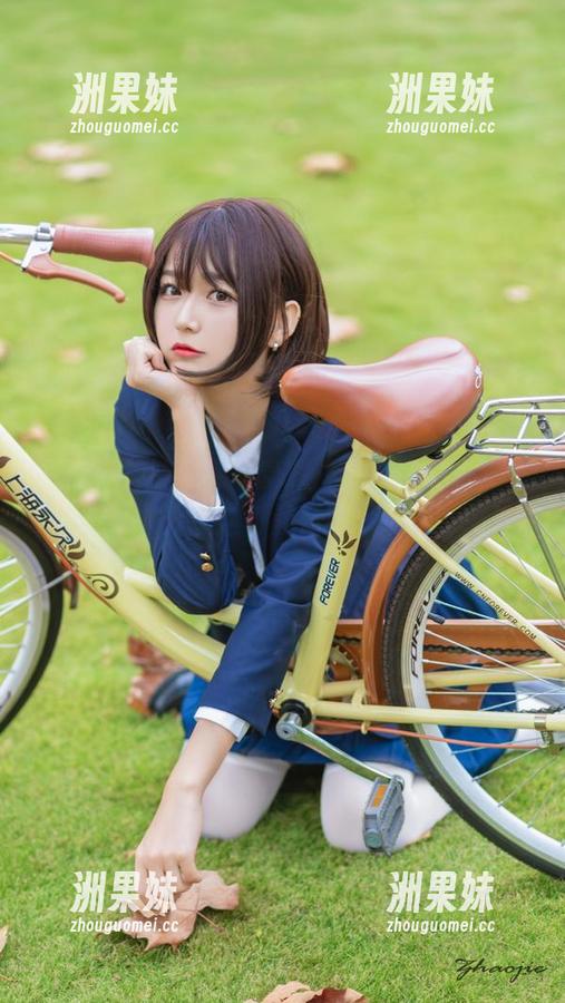 丽柜 - 钟晴清纯写真集：少女感满满，快来分享这份美丽吧！.txt