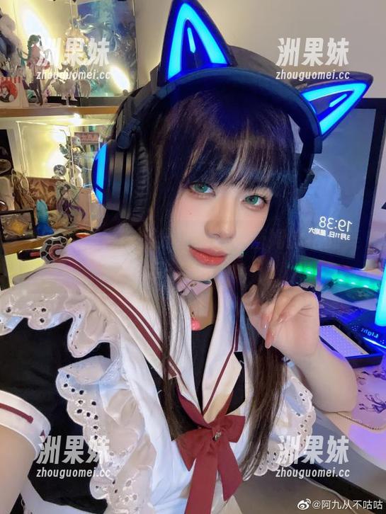 九言的摄影作品分享，探寻蕾姆旗袍的美与故事.txt