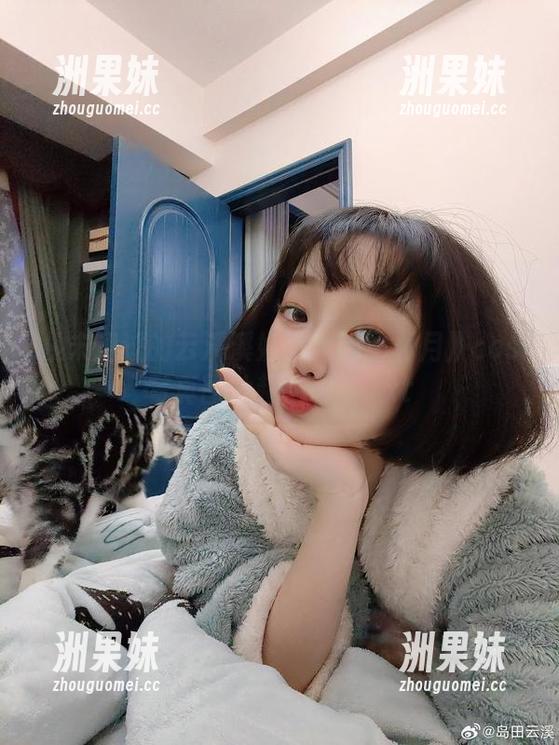 从未见过的云溪溪奶桃：她的《月》cos写真图片超乎想象.txt