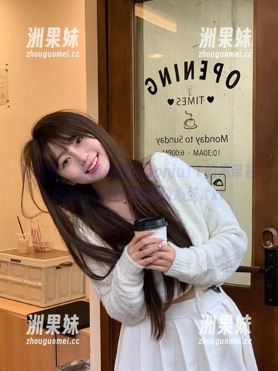 微密圈 - 邂逅俏妞qiaoniuTT的吊带袜魅力，精选美图撩动心弦.txt