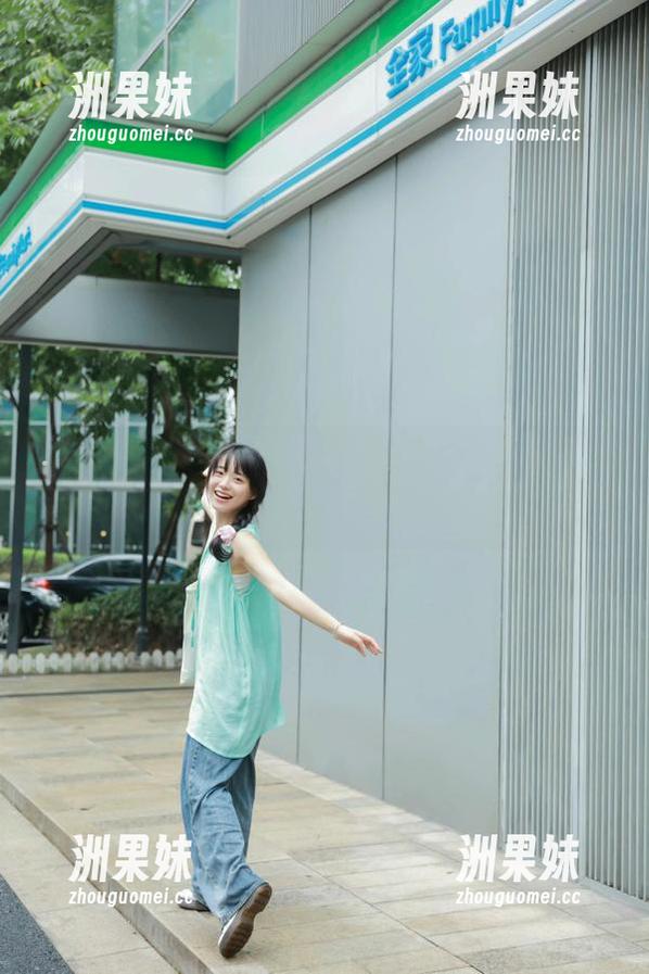 克拉女神 - 在YOYO的作品中寻觅高耸入云的灵感，尽情探索别具一格的图库.txt