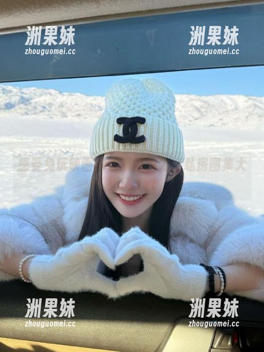 感受兔玩映画水手服的魅力：私房图集大揭秘.txt