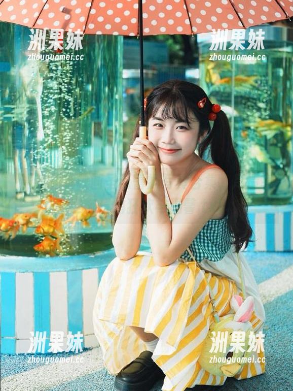 最新兔玩映画圣诞蕾姆写真合集，尽情享受节日的狂欢与温馨.txt