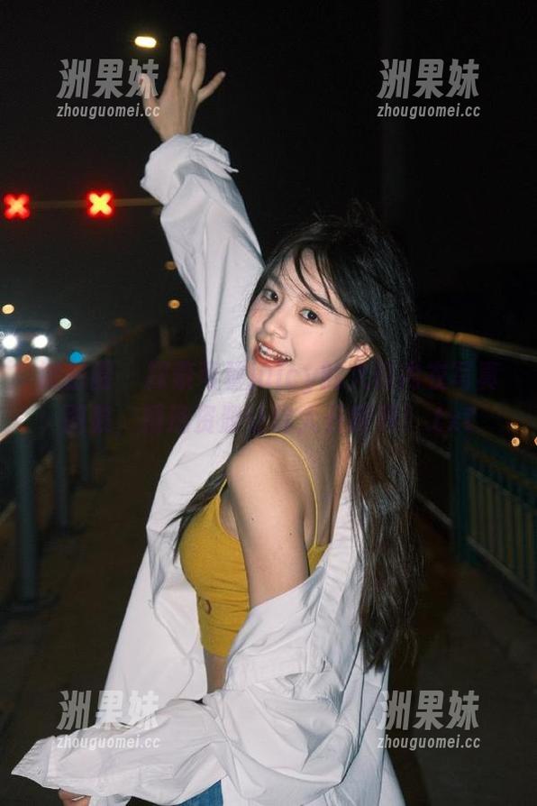 微密圈 - 探索可馨juicy的火红内衣写真图集，精选资源让你大开眼界！.txt