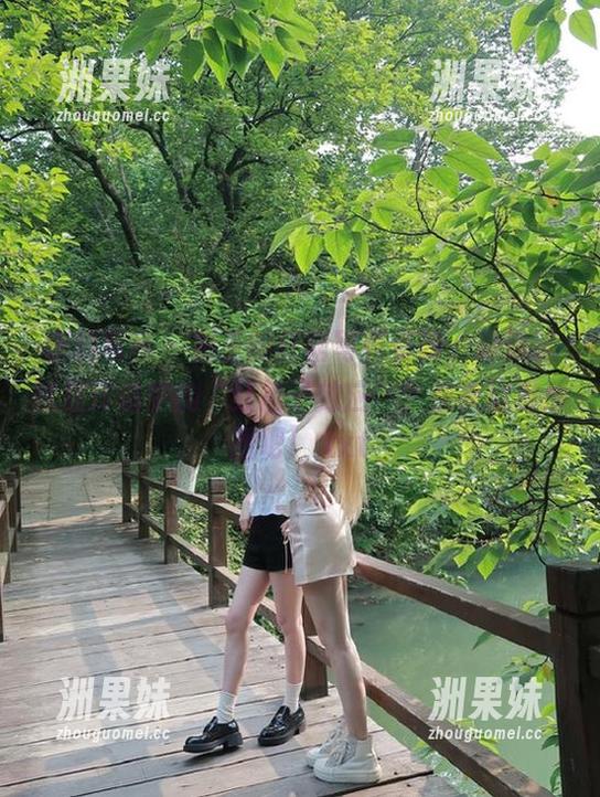 唐韵写真 - 彩玉的红裙写真资源，难道这就是传说中的“红裙子效应”？快来欣赏原图吧！.txt