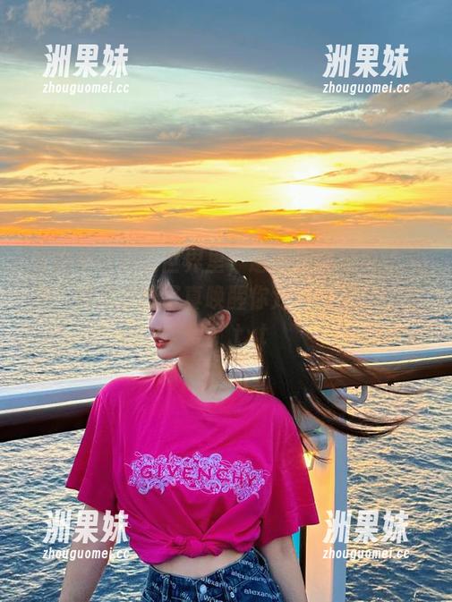 在喵糖映画的世界里，邂逅大凤旗袍的风采，精美壁纸写真唤醒你对传统文化的热爱！.txt
