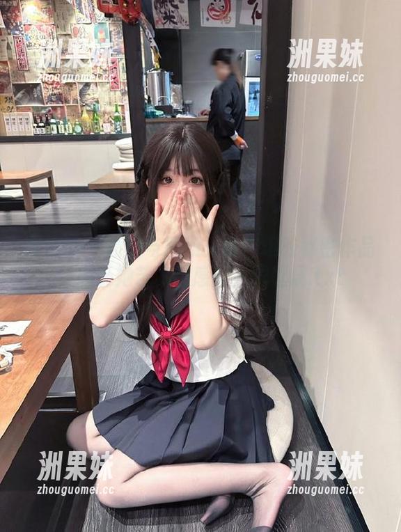 嗲囡囡 - 原图与图册：陆梓琪的秘密作品，感受她艺术灵感的无限延展.txt