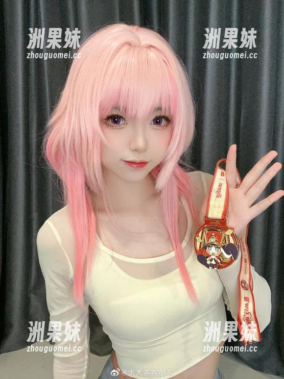 大大卷卷小卷黑丝旗袍写真集新上线，精彩内容免费下载！.txt