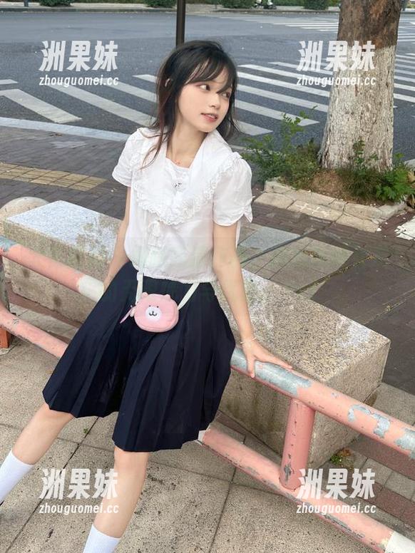 大生模拍 - 细腻高清作品，揭秘娇娇女友的无限魅力与优雅。.txt