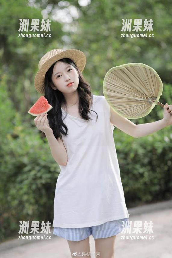 大生模拍 - 无圣光风格，雯雯网吧少女合集，带你探索少女心的无限可能！.txt