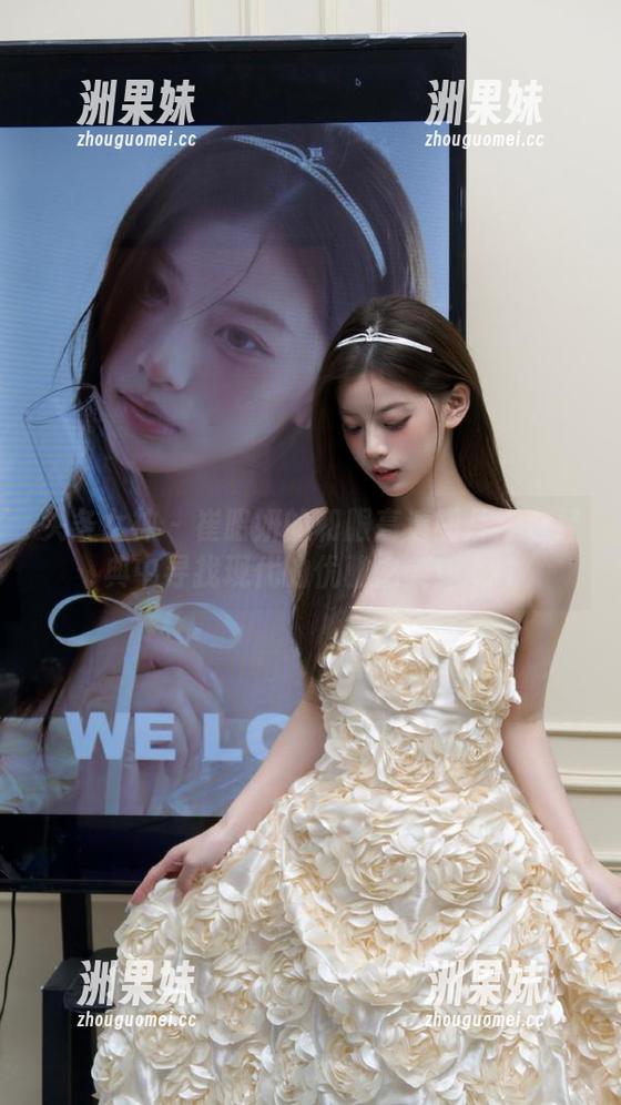 头条女神 - 崔昭妍的和服高清图片：在经典中寻找现代的优雅之美！.txt