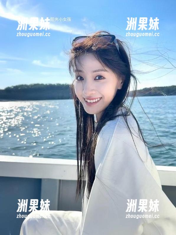 头条女神 - 李梓熙花仙子写真合集：游走在花海间的灵动资源.txt