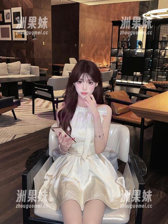头条女神 - 高清在线享受王佳凝清纯写真，完美捕捉她的青春与活力.txt