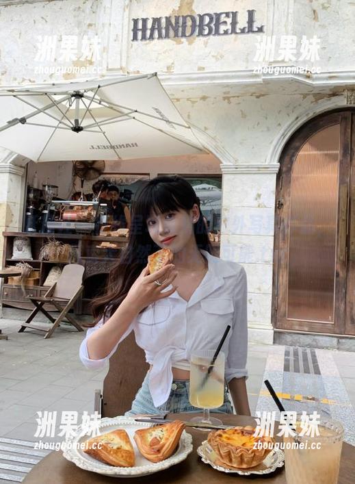 妖精社 - 在线呈现紫嫣的户外写真作品，探索大自然下的无限可能.txt